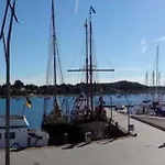 10 - 